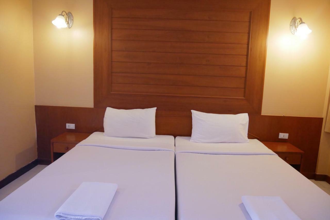 Baan Jpn Hotel Хуахін Екстер'єр фото