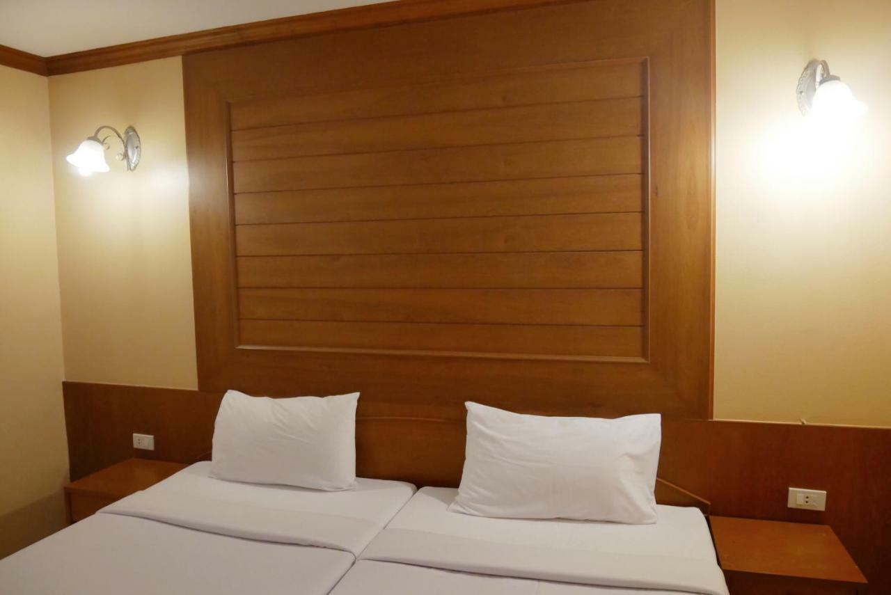 Baan Jpn Hotel Хуахін Екстер'єр фото